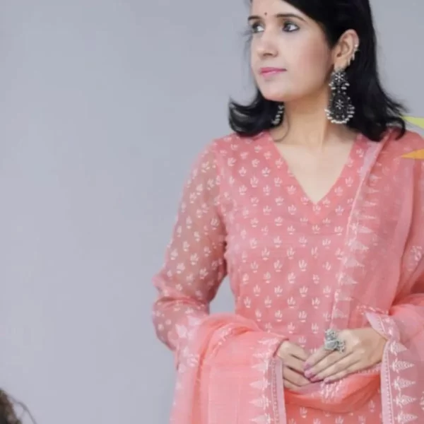 Kota Doria Suit Set in Pastel color is a best selling design